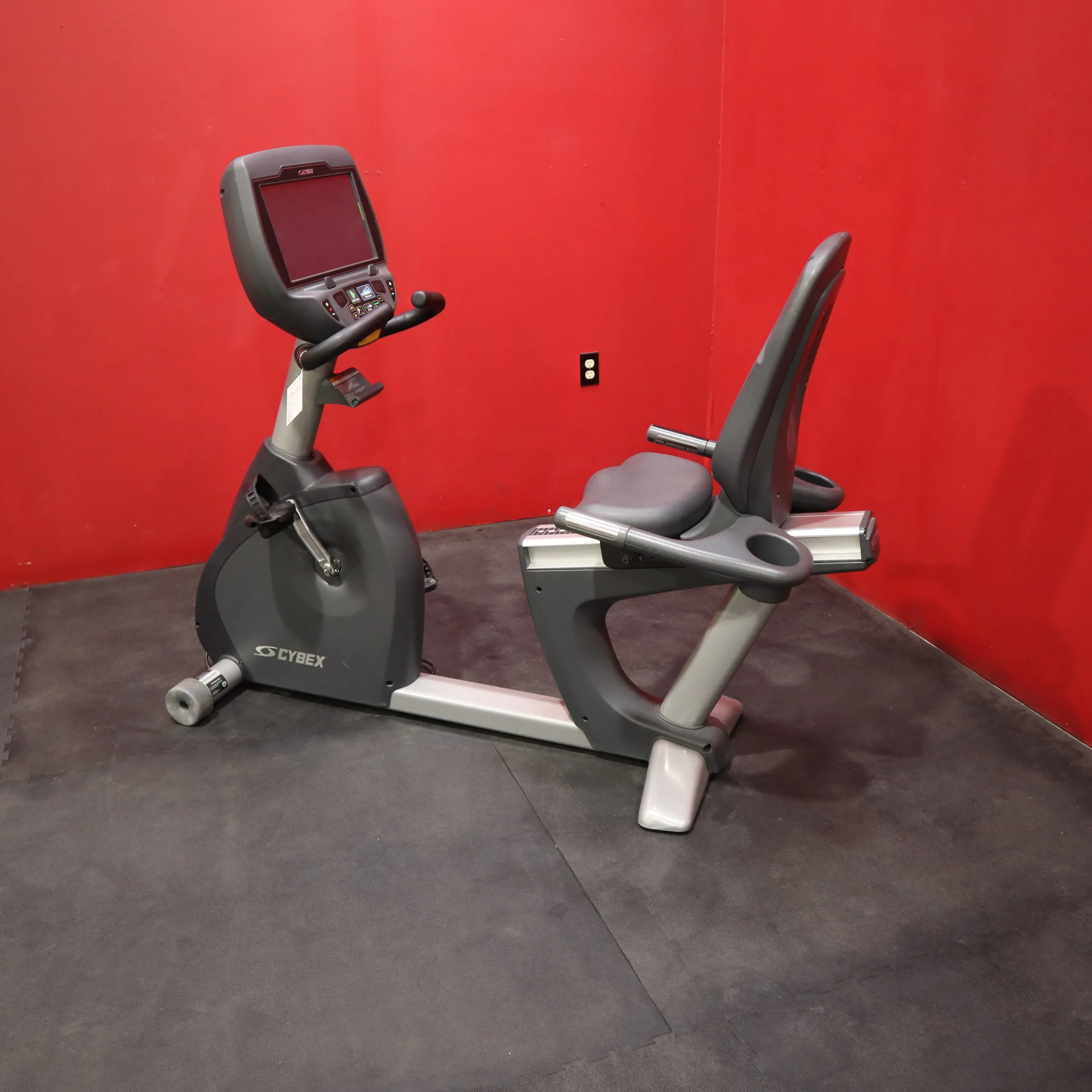 Cybex 625R Recumbent Bike (Refurbished)