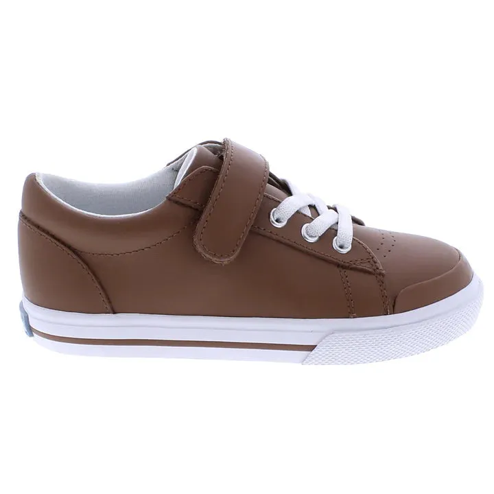 Footmates Reese Leather Sneaker