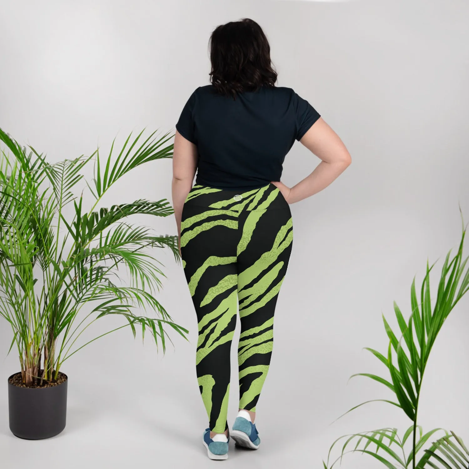 Green Tiger Plus Size Leggings, Black Tiger Stripe Animal Print Women's Long Yoga Pants