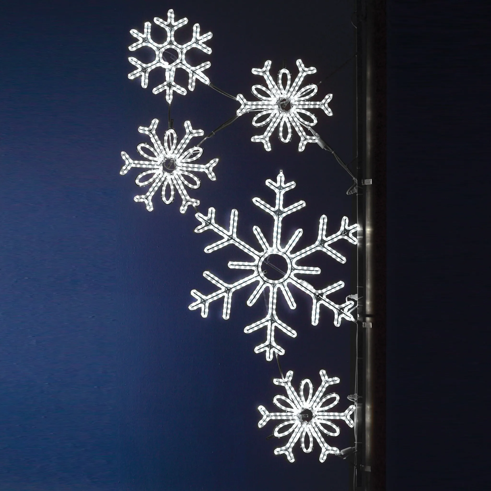 Pole Decoration - Snowflake Cluster